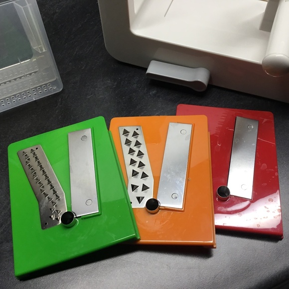 OXO Good Grips Spiralizer - Picture 4 of 6